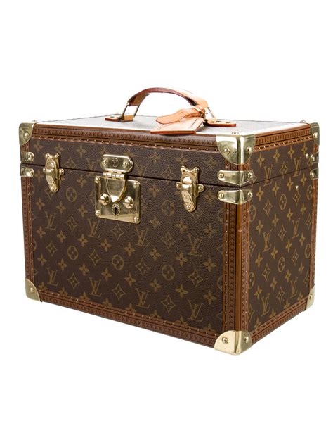 louis vuitton toiletry hard case.